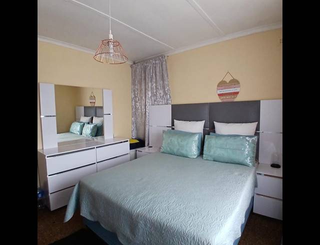 3 BEDROOM HOUSE FOR SALE IN WOODLANDS